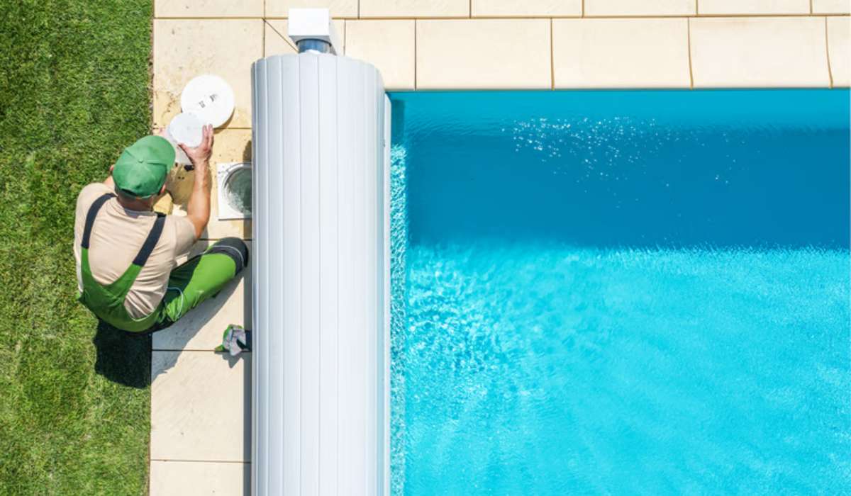 Comment nettoyer votre volet roulant de piscine avec du vinaigre blanc ?