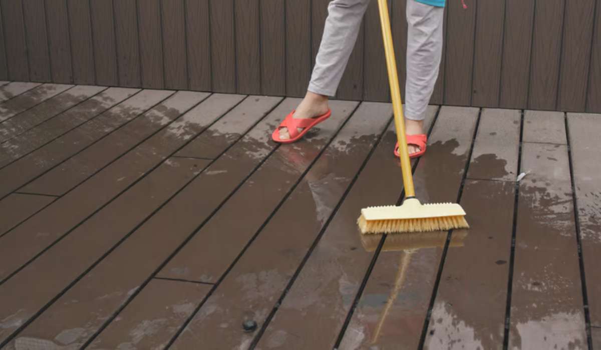 Comment nettoyer une terrasse en bois ?