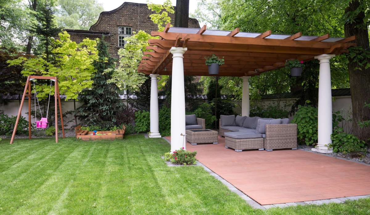 Pose de pergola à Nancy : quelles sont les contraintes à prendre en compte ?