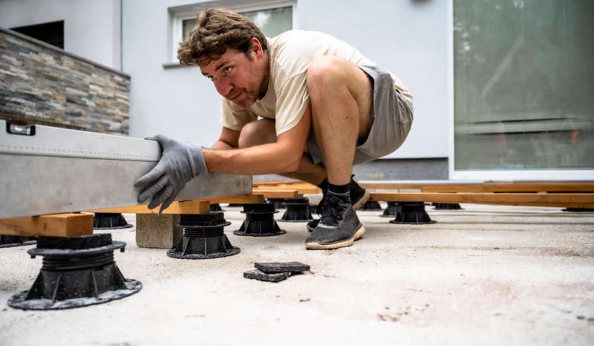 Combien de plots faut-il au m2 pour une terrasse en bois ?